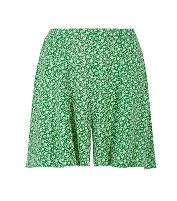 Image of Green Floral Flippy Shorts New Look