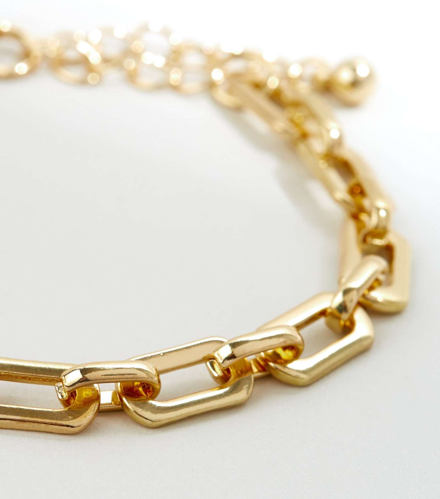 Gold Chain Link Bracelet Image 2