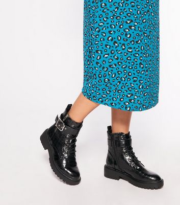 new look chunky croc boots