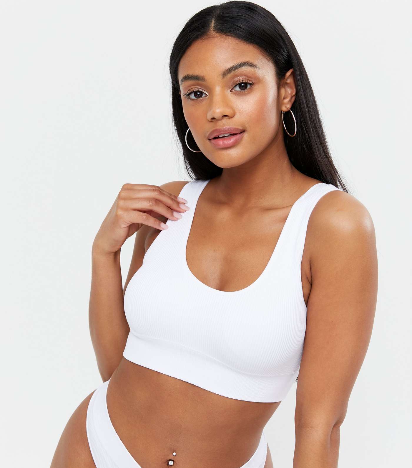 PRETTYLITTLETHING Sport Monochrome Seamless Cropped Top