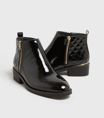 black quilted patent toe chelsea boots