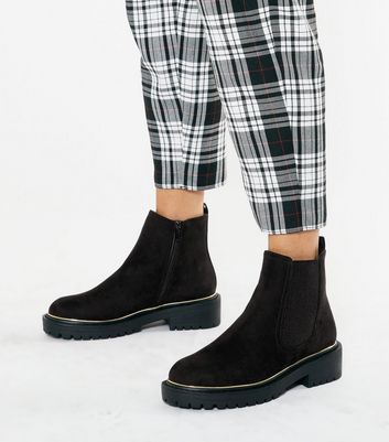 chelsea boots with metal trim