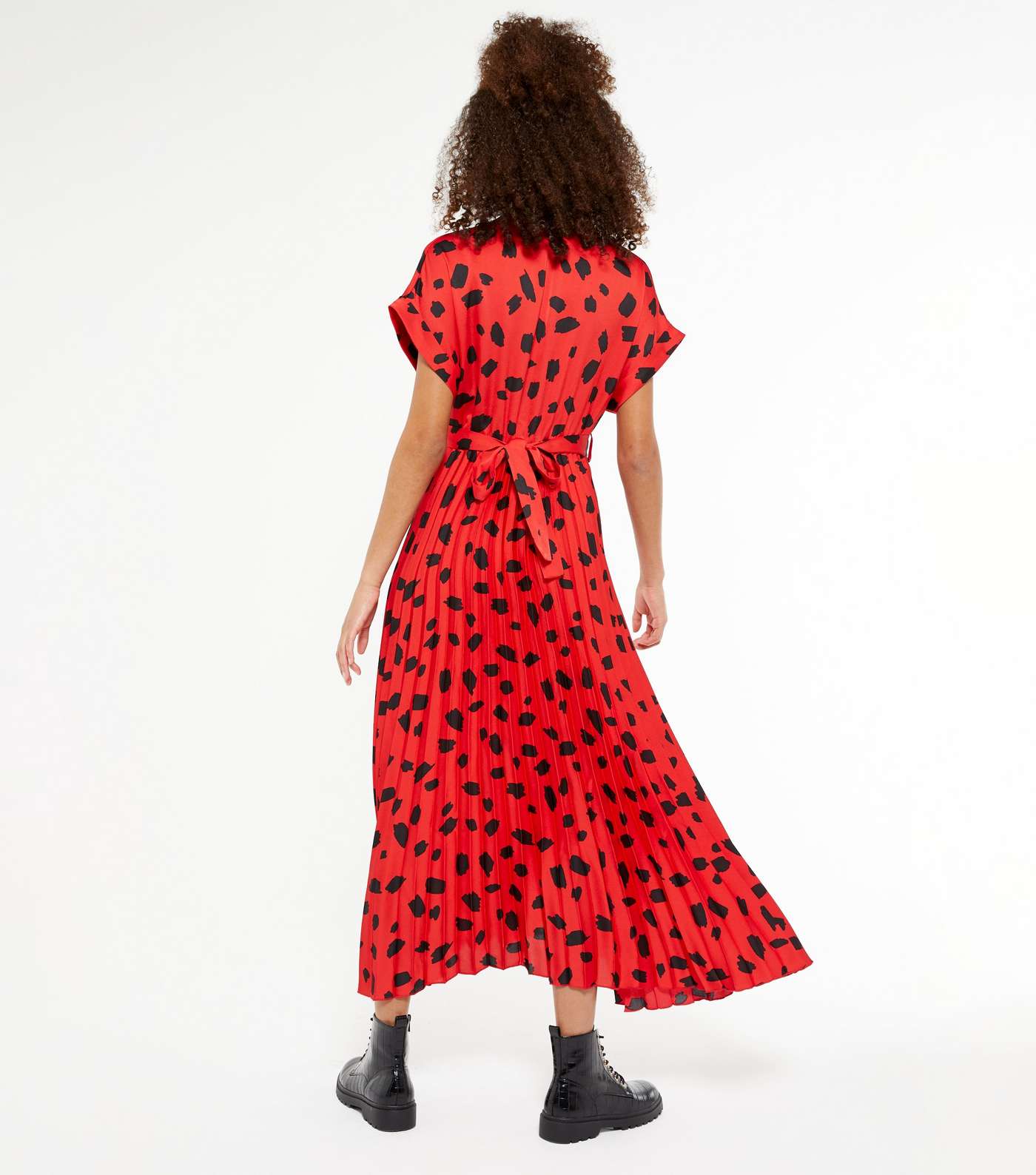 Red Leopard Print Satin Pleated Midi Dress Image 3