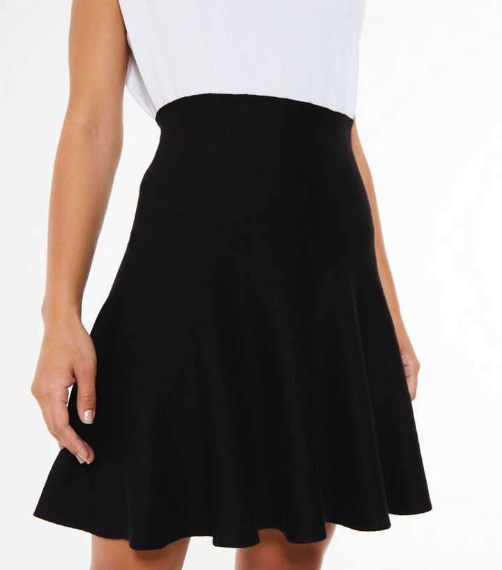 Black Plain Mini Flippy Skirt