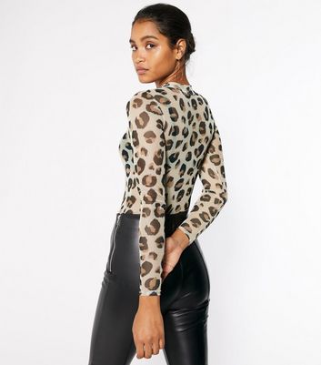 high neck leopard top