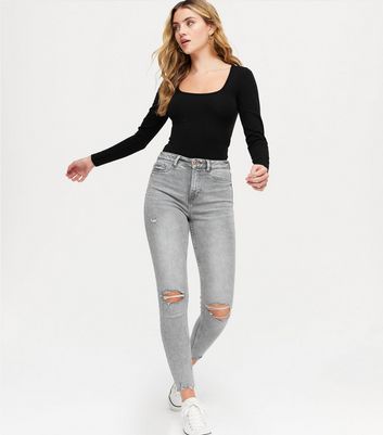 Womens high waisted ripped jeans discount