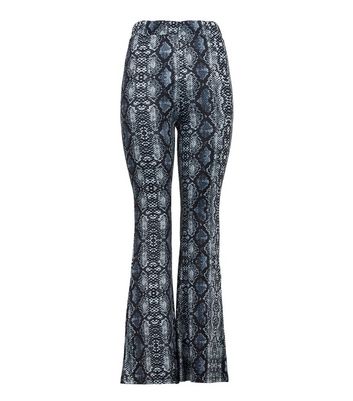 Petite Blue Snake Print Flared Trousers | New Look