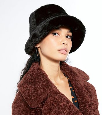 Black Faux Fur Bucket Hat | New Look