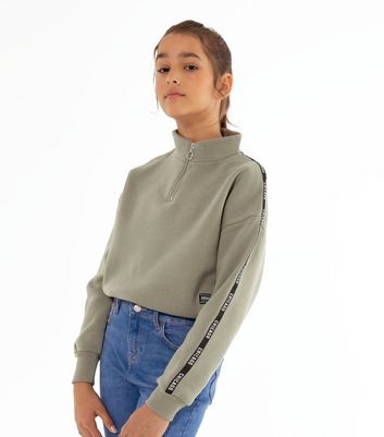 sweatshirts with high neck