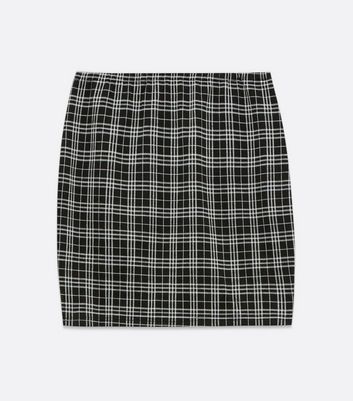 Image of Curves Black Check Mini Tube Skirt New Look