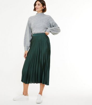 New look khaki shop green pleated skirt