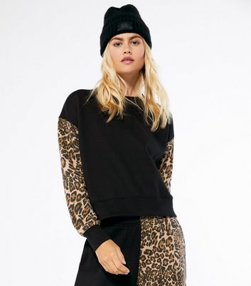 Cameo Rose Black Leopard Print Sleeve 