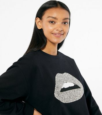 Black eyes lips printed 2025 sweatshirt