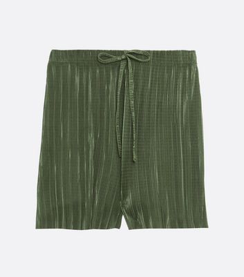 Image of Khaki Plissé Shorts New Look