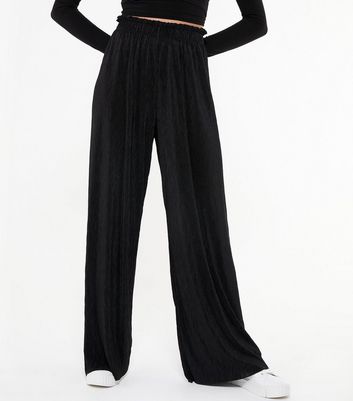 Black Plissé Wide Leg Trousers | New Look