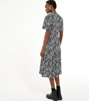 black and white star print dress
