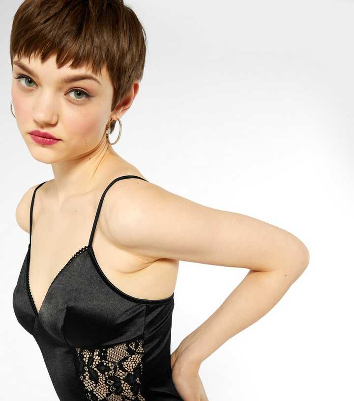 https://media3.newlookassets.com/i/newlook/676995701M3/womens/clothing/tops/black-satin-lace-bodysuit.jpg?strip=true&qlt=50&w=720