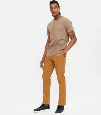 tan chinos mens outfit