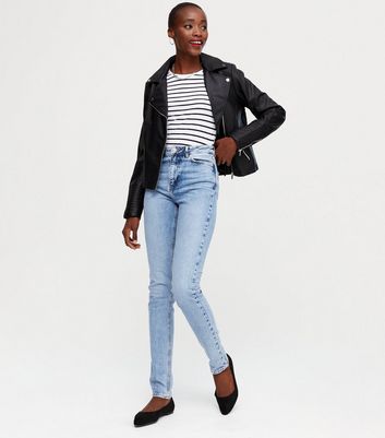 Tall Blue Light Wash Leyla Relaxed Skinny Jeans | New Look