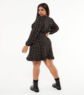 Image of Curves Black Floral Puff Sleeve Tea Dress New Look