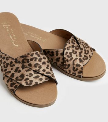 Ochotoros Chunky Heel Women's Rhinestone Sandals in Leopard - Walmart.com