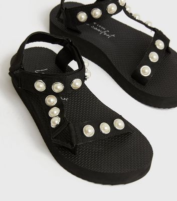 Buy Shoetopia Stylish Ankle Strap Black Block Heeled Sandals for Women &  Girls online