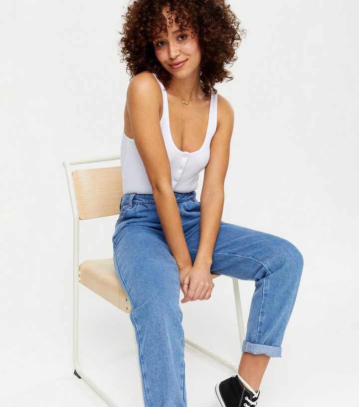 Pull&Bear elasticated waist mom jean in medium blue