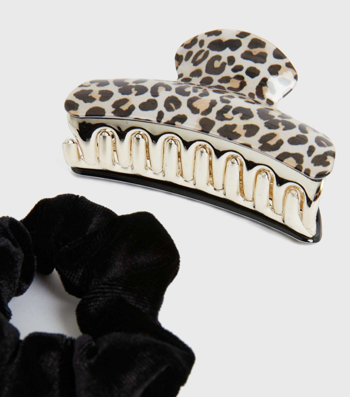 Black Leopard Print Claw Clip and Scrunchie Set Image 3