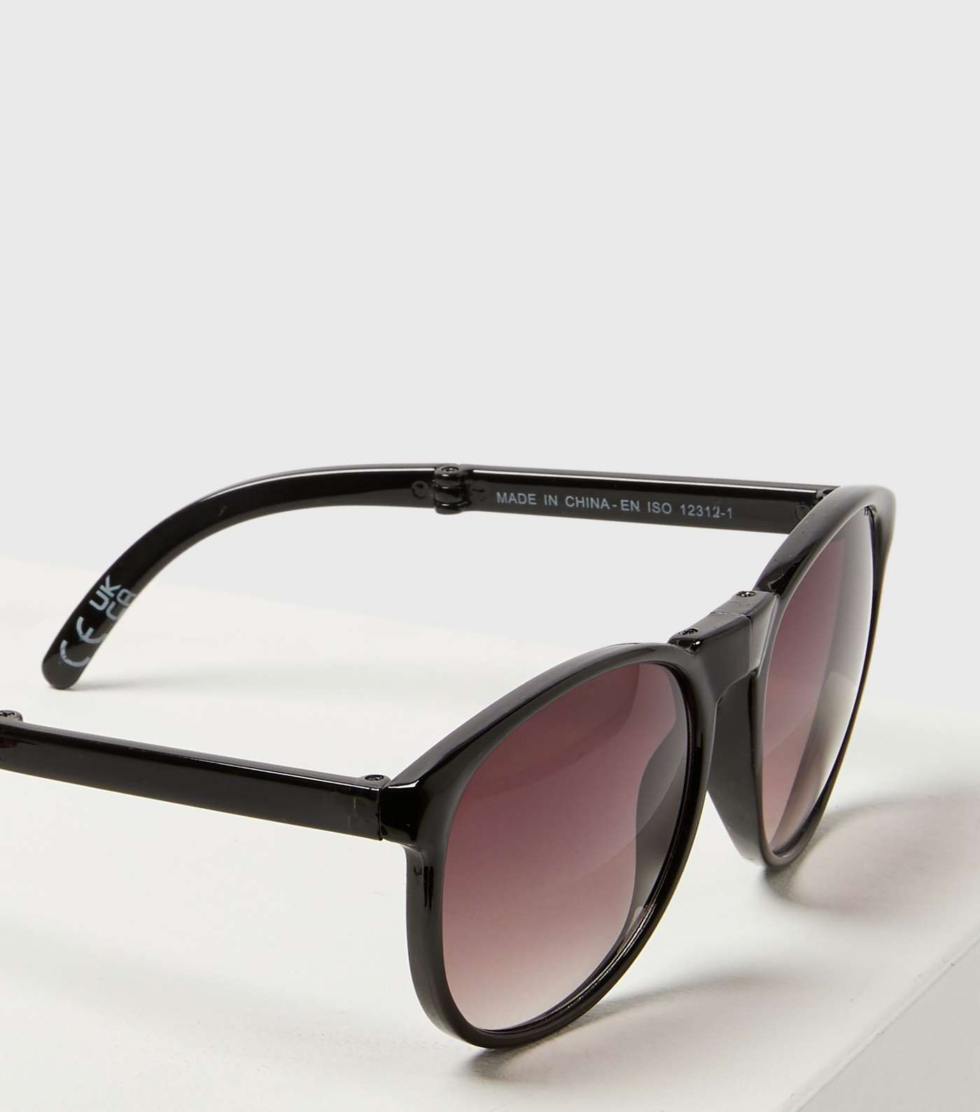 Black Round Foldable Sunglasses  Image 3