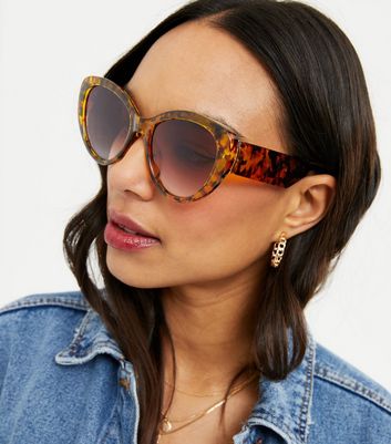 orange tortoise shell glasses