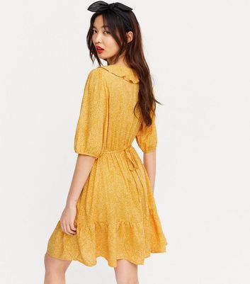 v neck ruffle mini dress