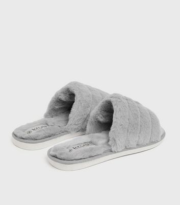 wide fit slider slippers