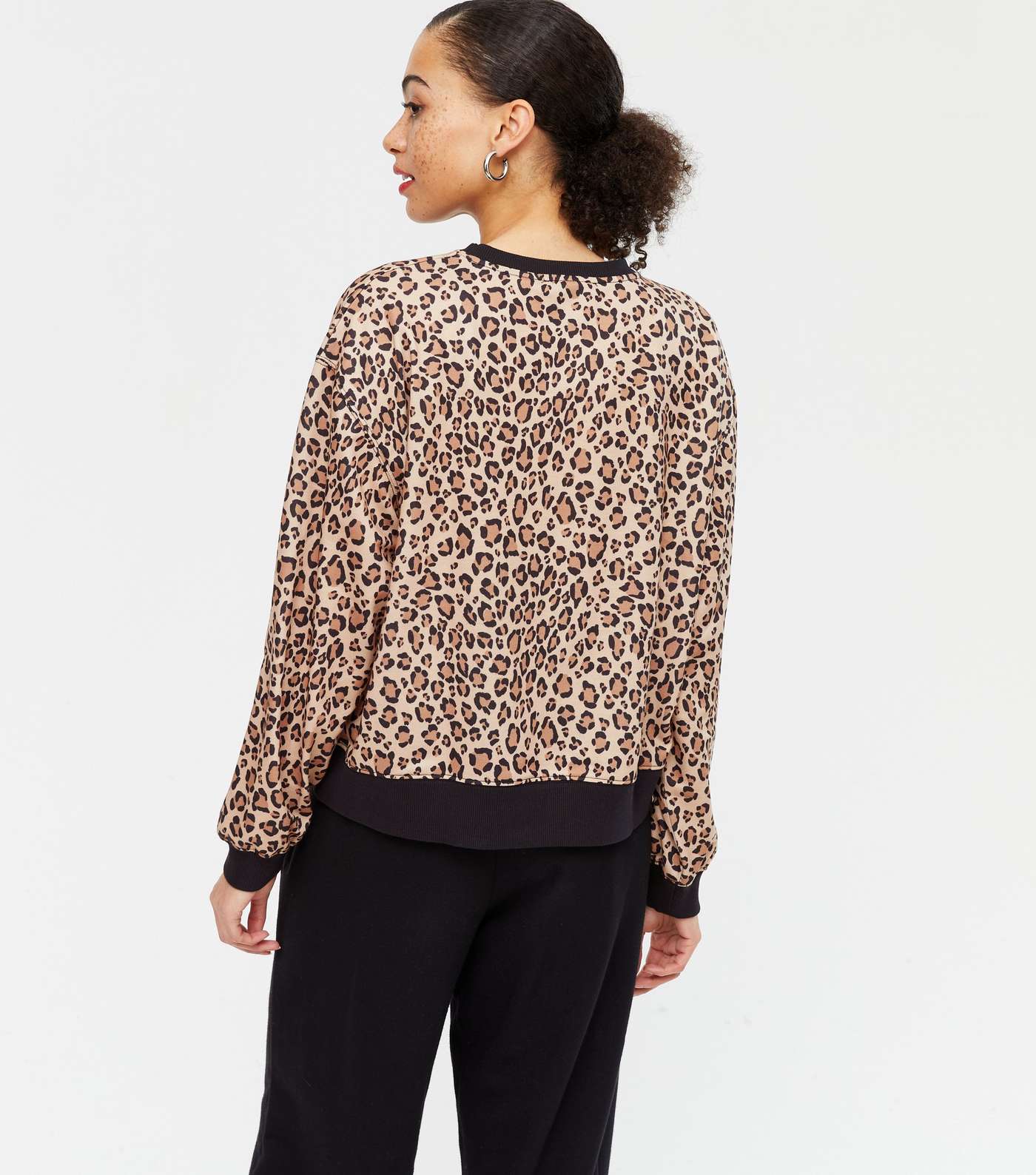 Brown Leopard Print Ringer Sweatshirt Image 3
