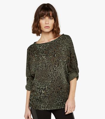 Leopard print batwing store top