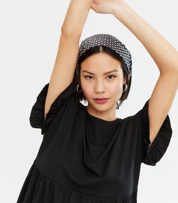 black jersey dress with sleeves