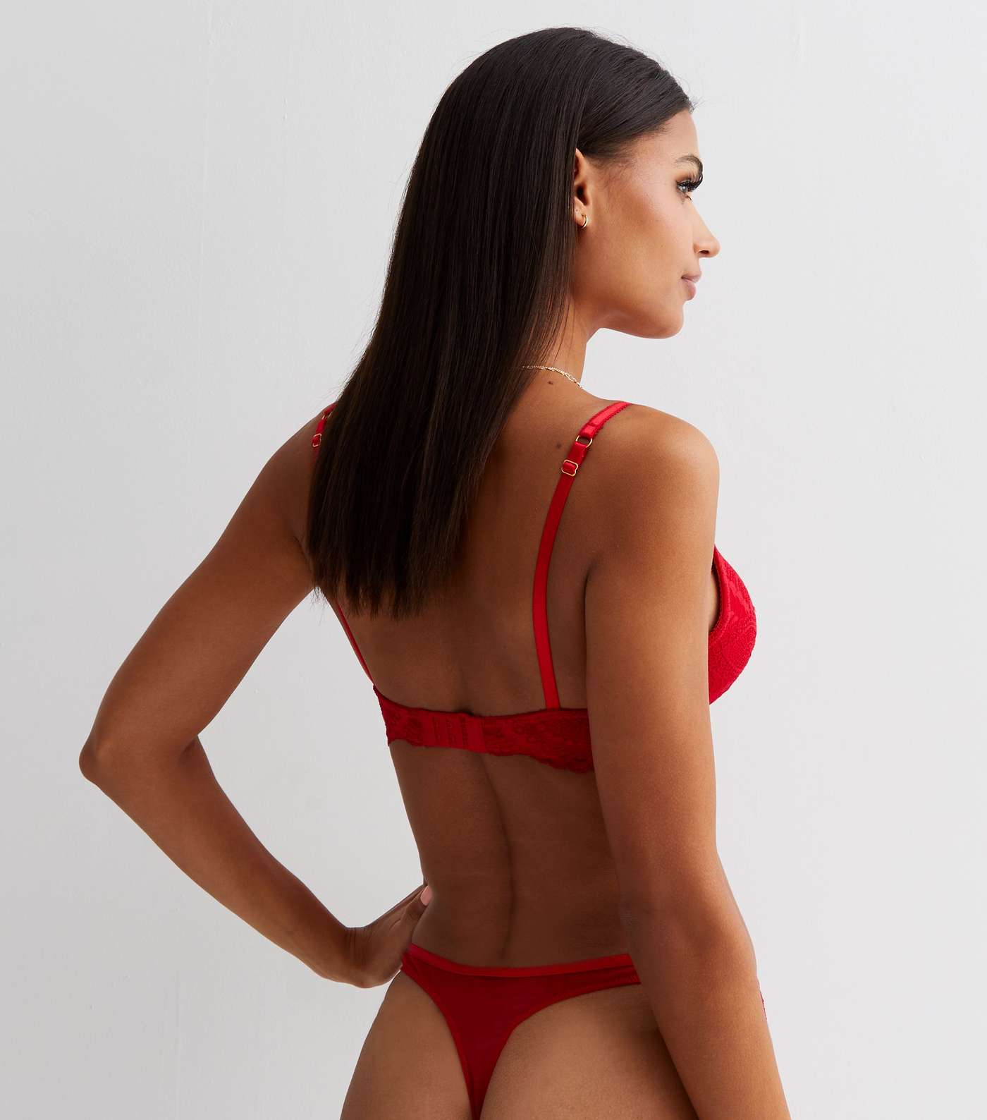 Red Scallop Lace Thong Image 4