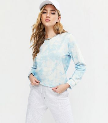 bright tie dye sweatshirt