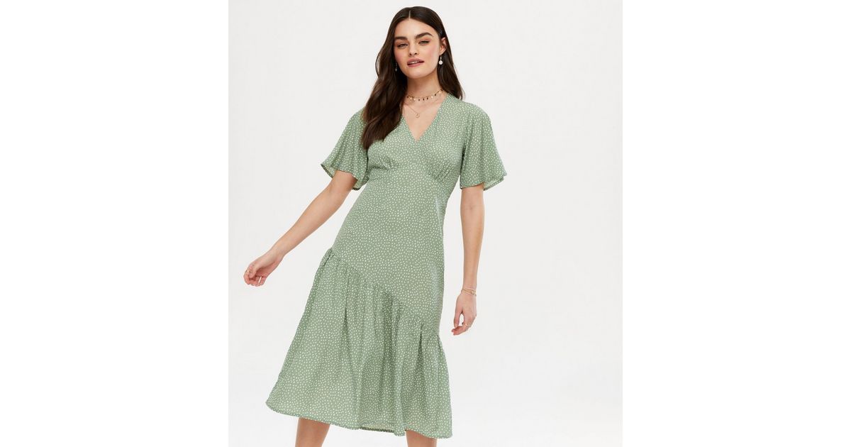 Download Green Animal Print Asymmetric Tiered Midi Dress | New Look