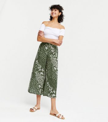 Green Paisley Wide Leg Crop Trousers 