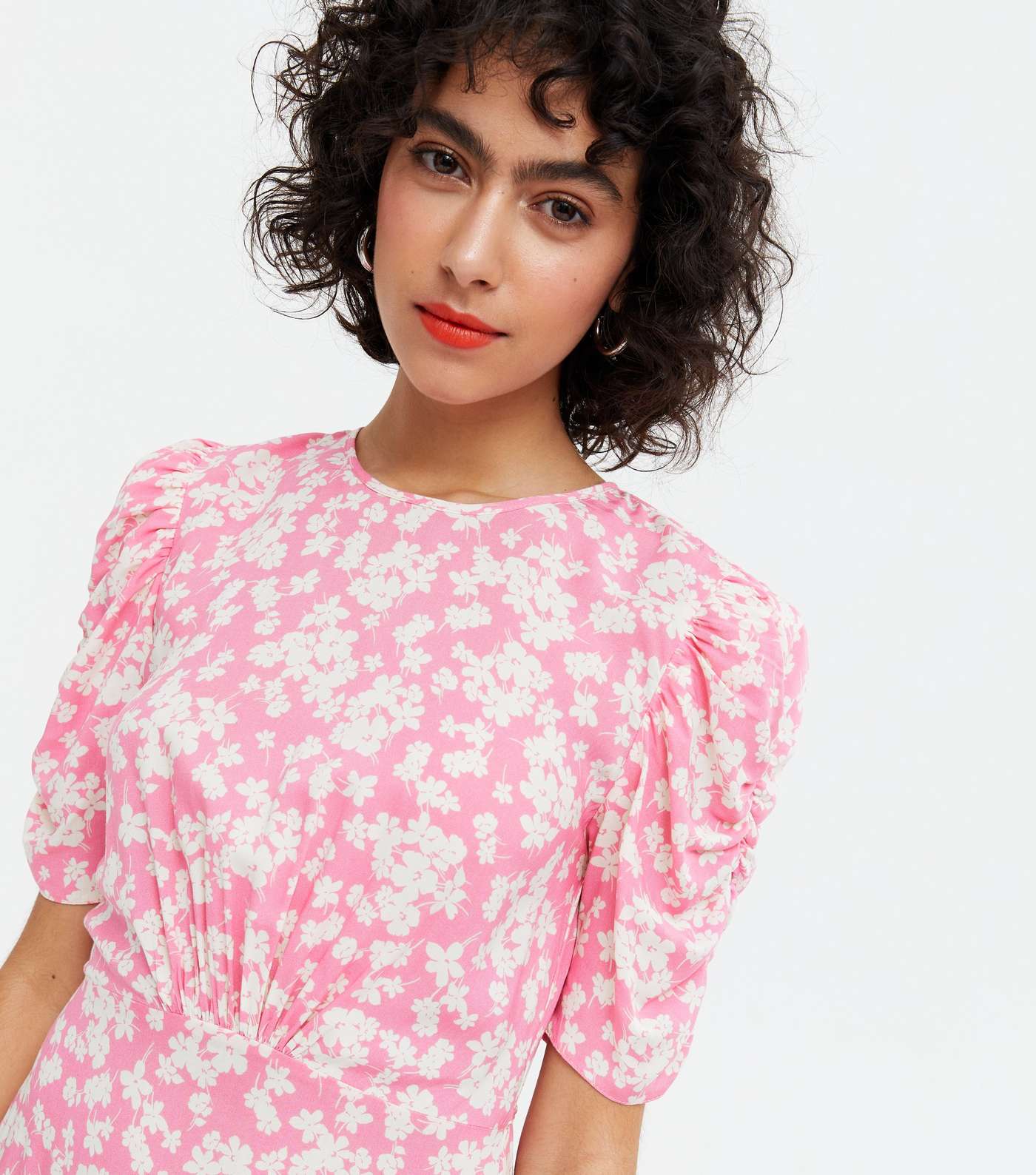 Pink Floral Ruched Puff Sleeve Midi Dress Image 3