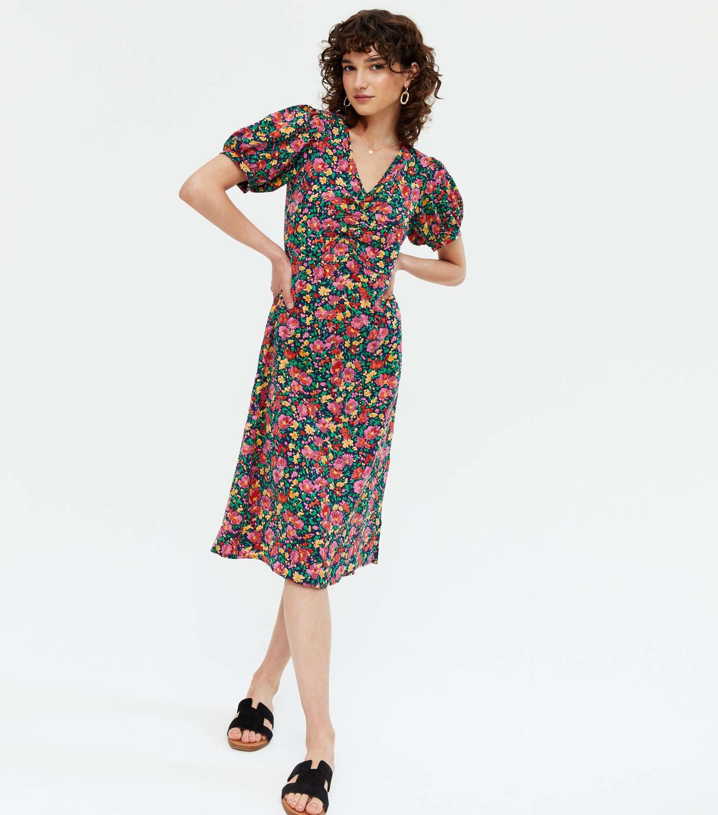 Blue Vanilla Navy Floral Ruched Puff Sleeve Midi Dress Image 2