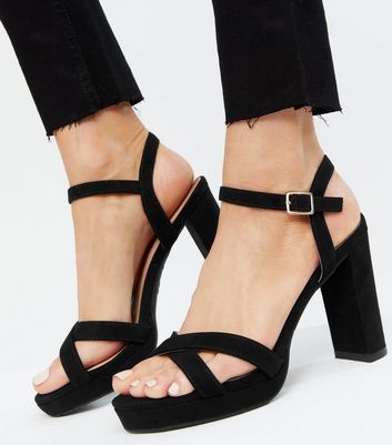 chunky flatform sandals