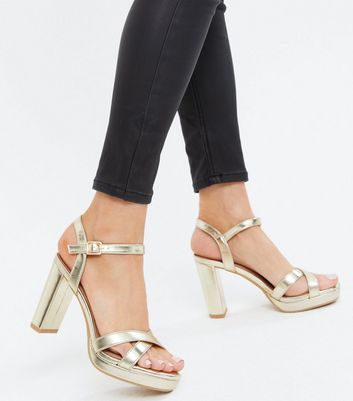 white chunky heels new look