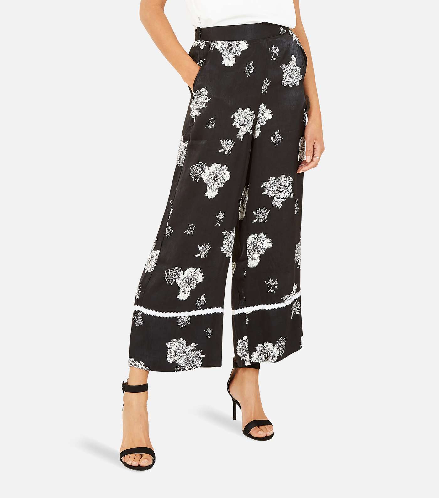 Yumi Black Floral Crop Wide Leg Trousers Image 4