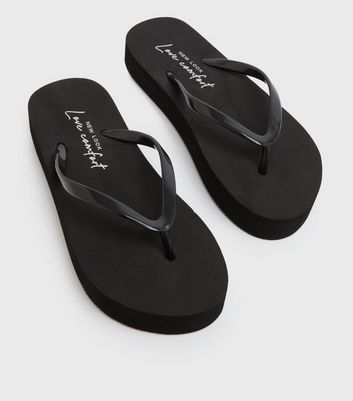 Girls Black Chunky Flip Flops New Look