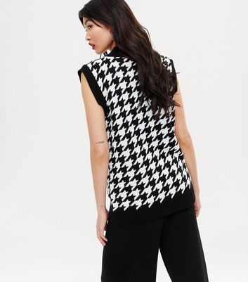 QUIZ Black Dogtooth Knit Vest Jumper 