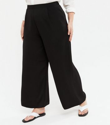 Pleated Pants for Men Theyre Back Guys  WSJ