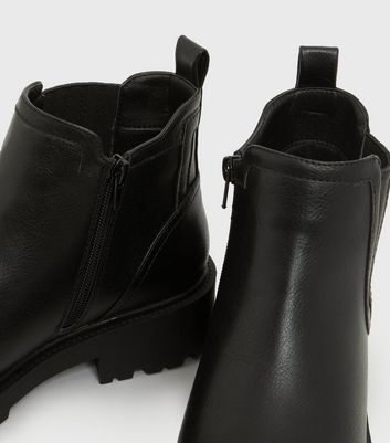 clarks extra wide ankle boots