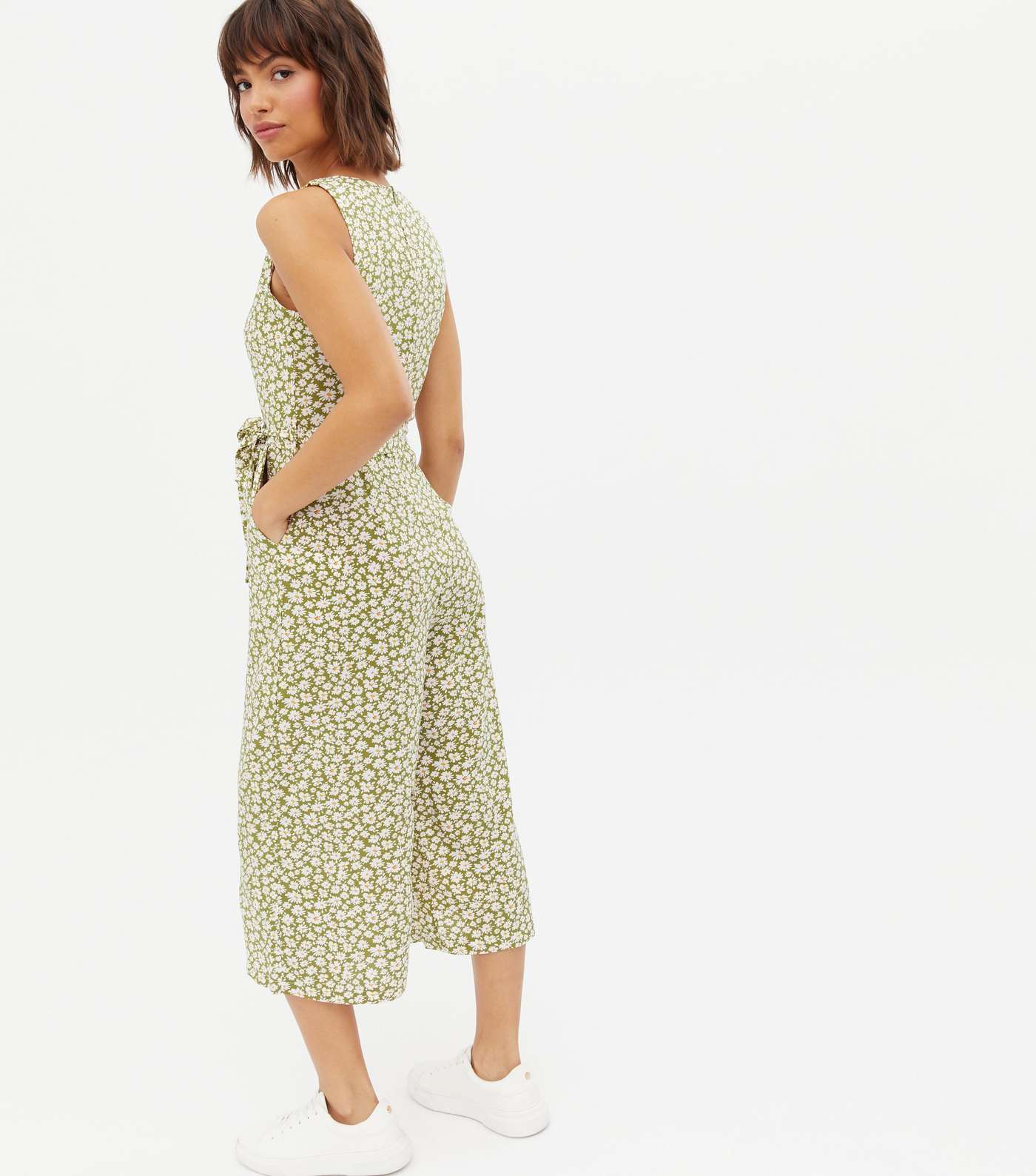 Mela Green Daisy Tie Waist Crop Jumpsuit Image 4