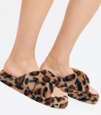 leopard womens slippers